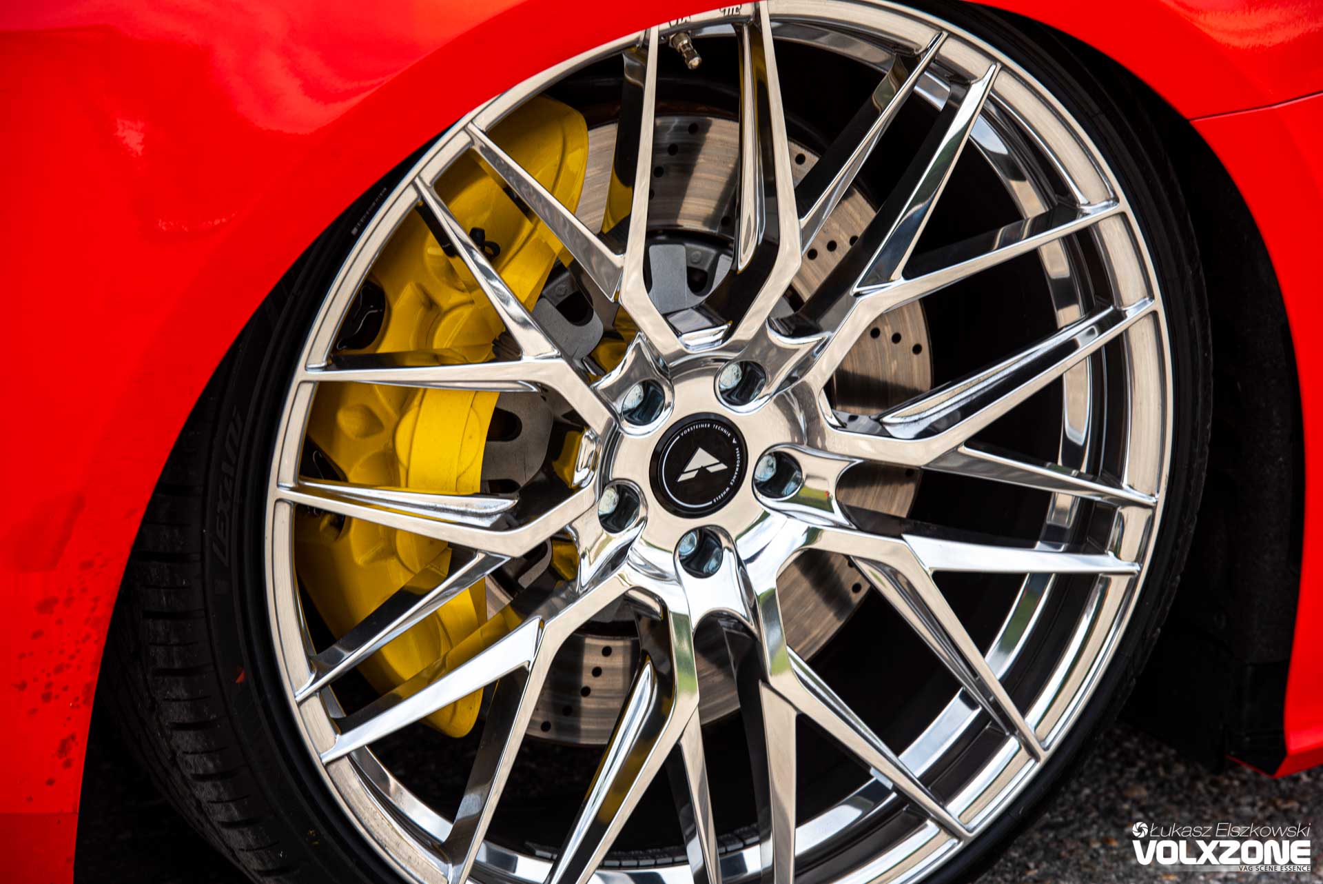 gepfeffert.com - The Original - Wir freuen uns aufs fertige Ergebnis… Unser Audi  A6 C8 hat eine Sonderfarbe (Porsche Ultraviolett) als Folie by  GEPFEFFERT/FRANKFURT @camtec_design_tuning bekommen. Bilder und Video  folgen. ——————————————————————— Fahrwerk